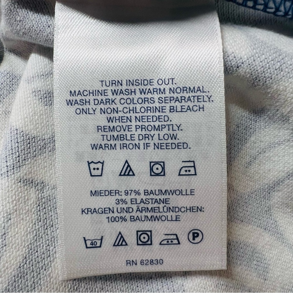 Lands' End Fedora Print Blue & White Pique Knit Polo Shirt Size Small (6-8) - Picture 8 of 17